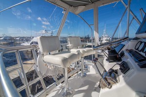 Luhrs 36 - Steel-N-Time - flybridge