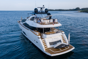 92FT (28.04M) SUNSEEKER Worth Avenue Yachts