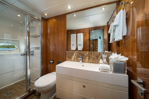 92FT (28.04M) SUNSEEKER