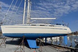 Blitzzen 34ft Bavaria Yacht For Sale