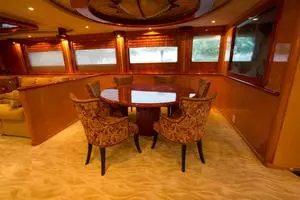 2002 President 100 Motor Yacht thumbnail 11