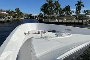 2002 President 100 Motor Yacht thumbnail 29