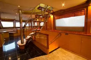 2002 President 100 Motor Yacht thumbnail 15