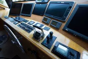 2002 President 100 Motor Yacht thumbnail 24