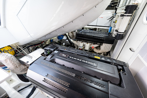 Lazzara 78 - North South Latitude - engine room