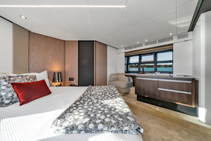Azimut 60 - Why Knot - Master Stateroom