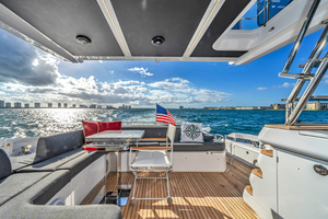 Azimut 60 - Why Knot - Cockpit