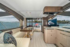 Azimut 60 - Why Knot - Salon