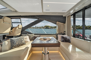 Azimut 60 - Why Knot - Dinette
