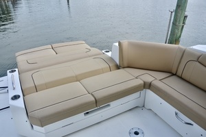Cruisers Yachts J-Mar IV Aft Deck