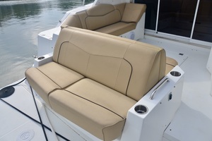 Cruisers Yachts J-Mar IV Aft Deck