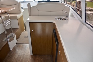 Cruisers Yachts J-Mar IV Bridgedeck