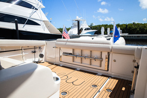 Boston Whaler 38 - Transom