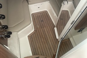 Boston Whaler 38 - Cabin