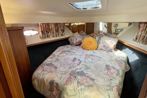 1994 Tiara 36' open - stateroom