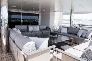 Q MAIN AFT DECK
