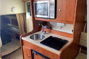 27ft Rinker Yacht For Sale