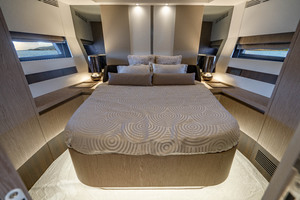 Pri Sea 60ft Azimut Yacht For Sale