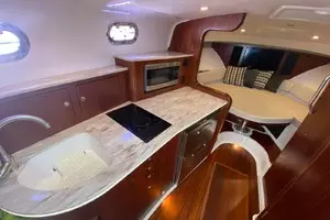 2018 Pursuit OS 385 Offshore thumbnail 15