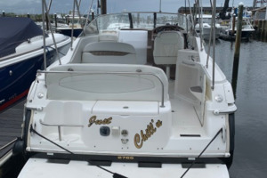 Photo 3222860 for 2003 Regal 2765 Commodore  