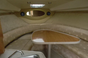 Photo 3223640 for 2003 Regal 2765 Commodore  