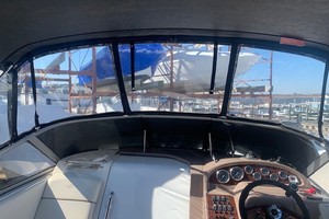 Photo 3235577 for 2003 Regal 2765 Commodore  