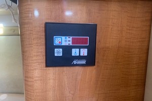 Photo 3235568 for 2003 Regal 2765 Commodore  