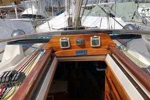 Photo 3225228 for 2008 Tartan 3400  