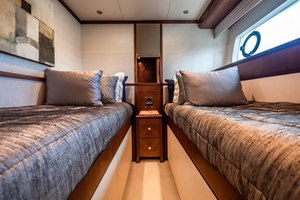 Phoenix 85ft Ocean Alexander Yacht For Sale