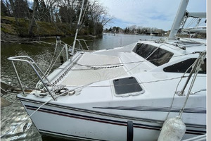 Mongoose Magic 32ft PDQ Yacht For Sale