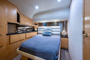 Luhrs 50 - Master Stateroom