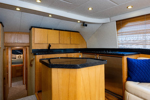 Luhrs 50 - Galley