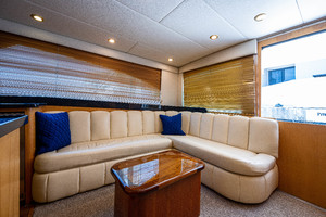 Luhrs 50 - Salon