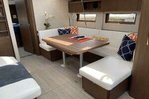 2024 Beneteau OCEANIS 51.1 thumbnail 9
