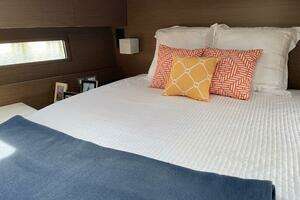 2024 Beneteau OCEANIS 51.1 thumbnail 12