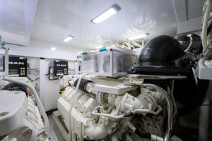Princess 68-The J Sea-Engine Room