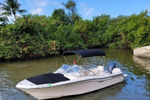 Photo 3232926 for 2019 Grady-White 215  