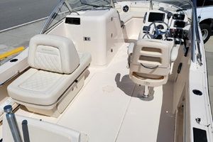 Photo 3232931 for 2019 Grady-White 215  