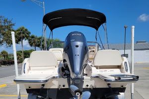 Photo 3232928 for 2019 Grady-White 215  