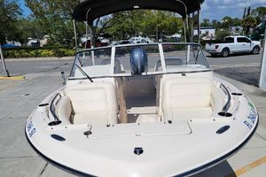 Photo 3232938 for 2019 Grady-White 215  