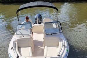 Photo 3232936 for 2019 Grady-White 215  