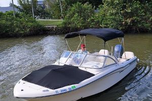 Photo 3232942 for 2019 Grady-White 215  