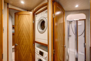 Viking 60 - Jay Walker - interior