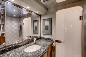 Viking 60 - Jay Walker - interior