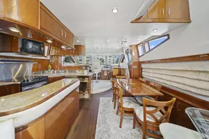 2006 Marquis 65 Pilothouse thumbnail 24