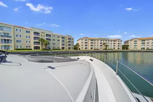 2006 Marquis 65 Pilothouse thumbnail 11