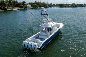 Lion s Den 42ft Buddy Davis Yacht For Sale