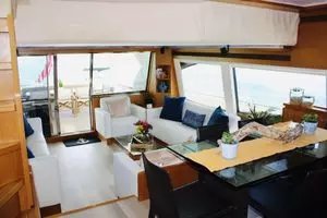 2007 Ferretti Yachts 780 thumbnail 16