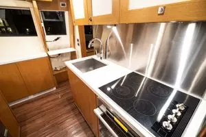 2007 Ferretti Yachts 780 thumbnail 19