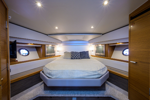 Tiara-44-Sea Major II-Master Stateroom